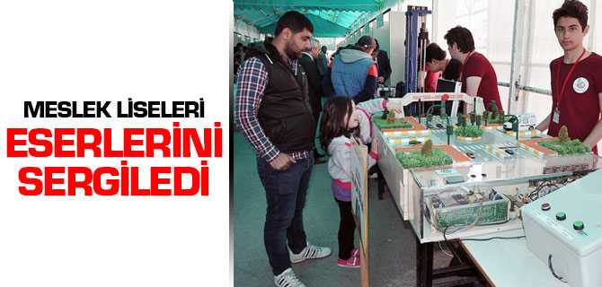 Meslek Liseleri Eserlerini Sergiledi