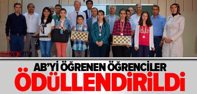 AB'yi Öğrenen Öğrenciler Ödüllendirildi
