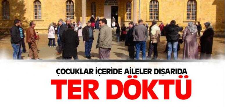 YGS Sınavında Çocuklar Kadar Ailelerde Ter Döktü