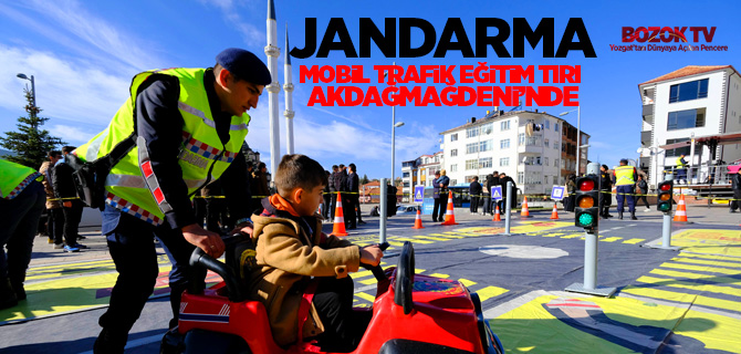 Jandarma mobil trafik eğitim tırı Akdağmadeni’nde  