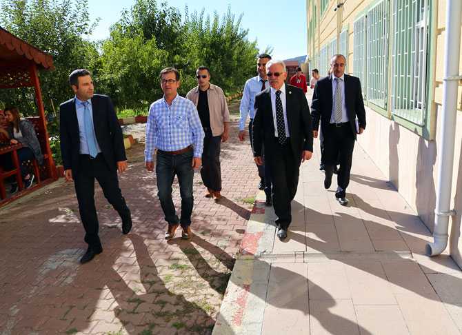 Rektör Karacabey Akdağmadeni MYO ve Sağlık Yüksek Okulunda İncelemelerde Bulundu